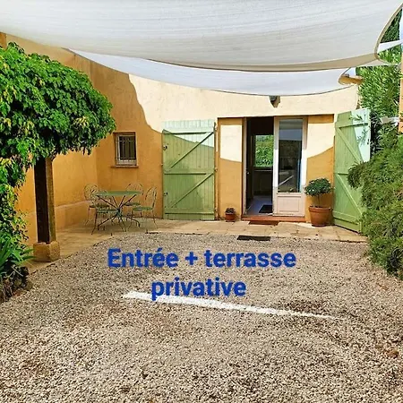 Avec Piscine *